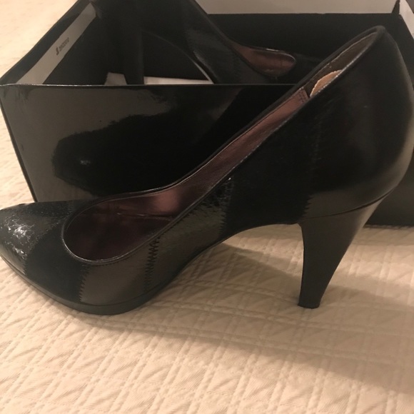 Alfani black/ suede heels - Picture 2 of 2